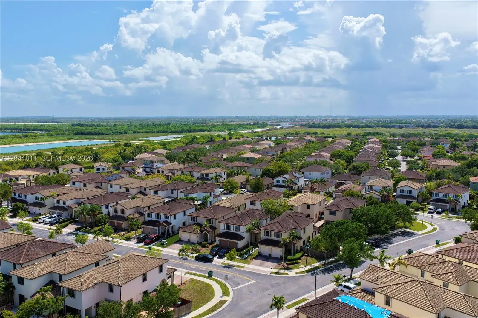 22732 SW 92nd Pl, Cutler Bay FL 33190 photo 4