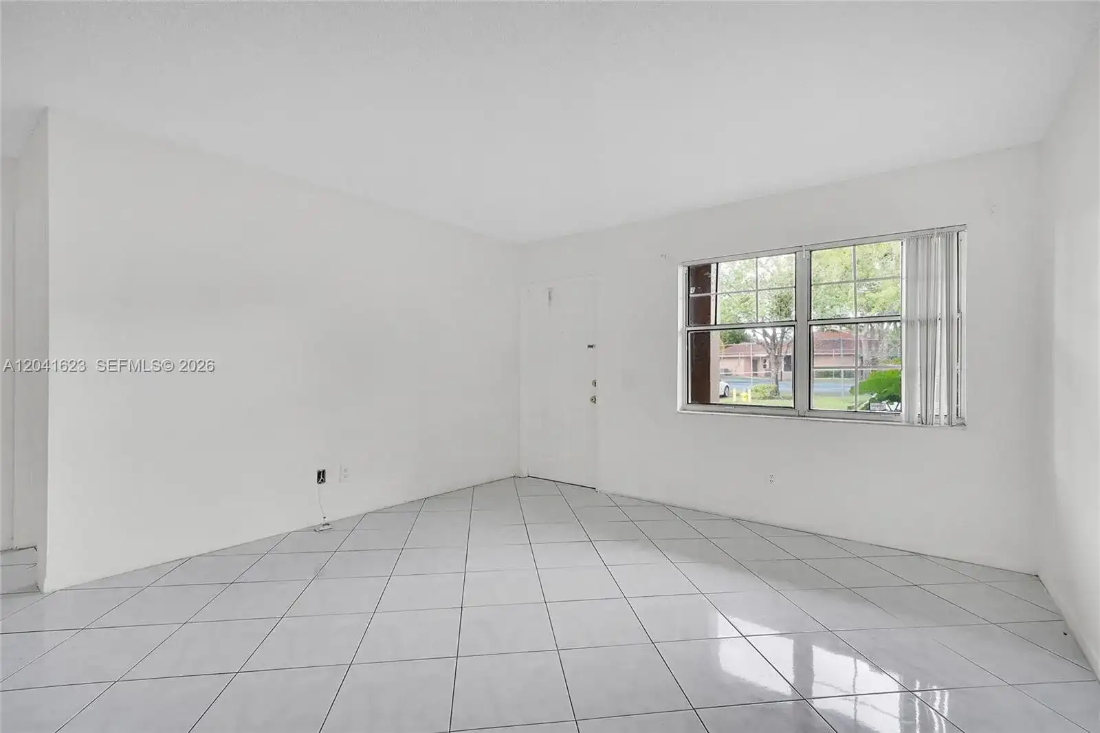 755 NW 104th Ave # 104, Pembroke Pines FL 33026 photo 4