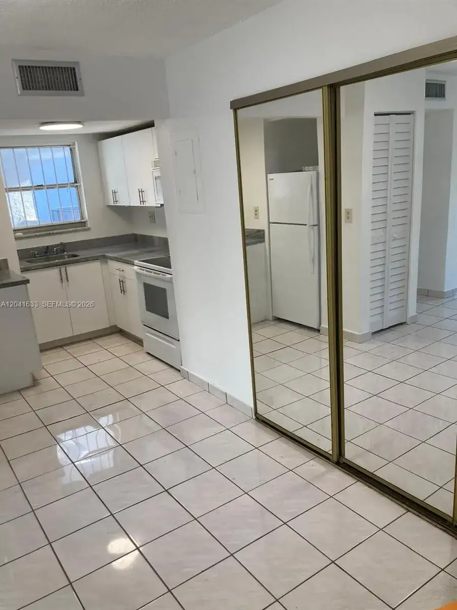 210 Fontainebleau Blvd # 306, Miami FL 33172 photo 3