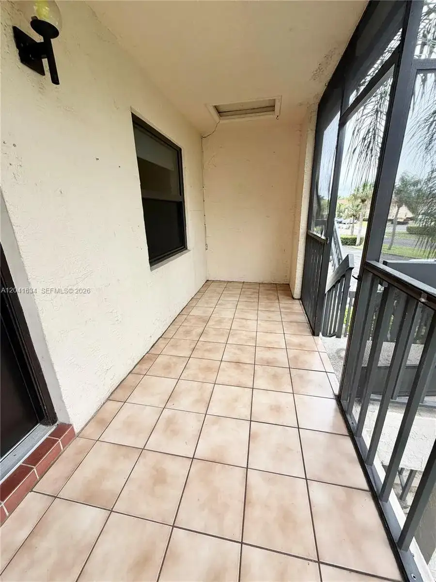 7137 Golf Colony Ct # 202, Lake Worth FL 33467 photo 3