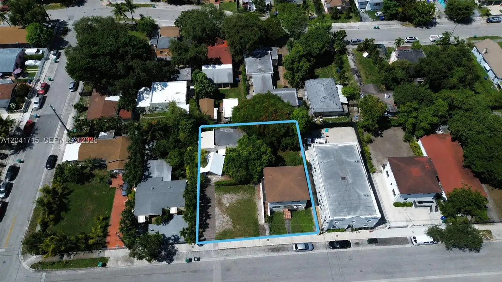 255 NW 32nd St, Miami FL 33127 photo 2