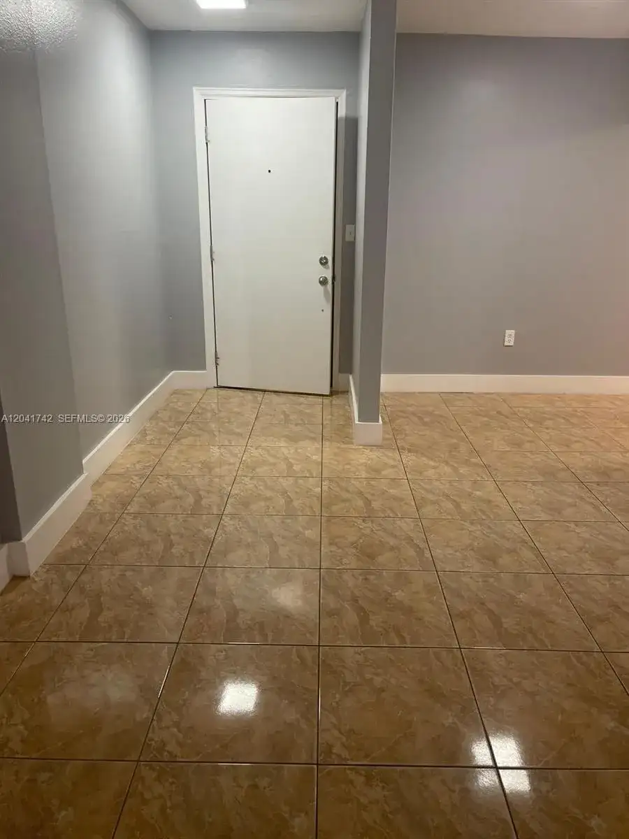6950 W 6th Ave # 308, Hialeah FL 33014 photo 4