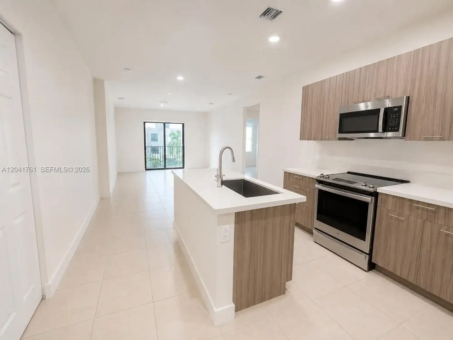 4636 NW 84th Ave # 45, Doral FL 33166 photo 2