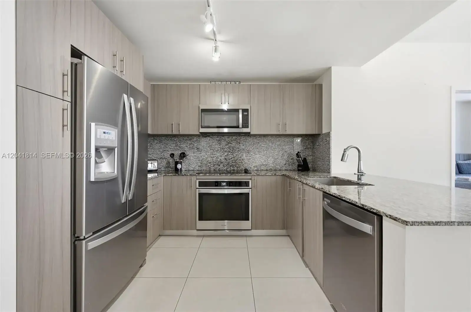 5350 NW 84th Ave # 504, Doral FL 33166 photo 3