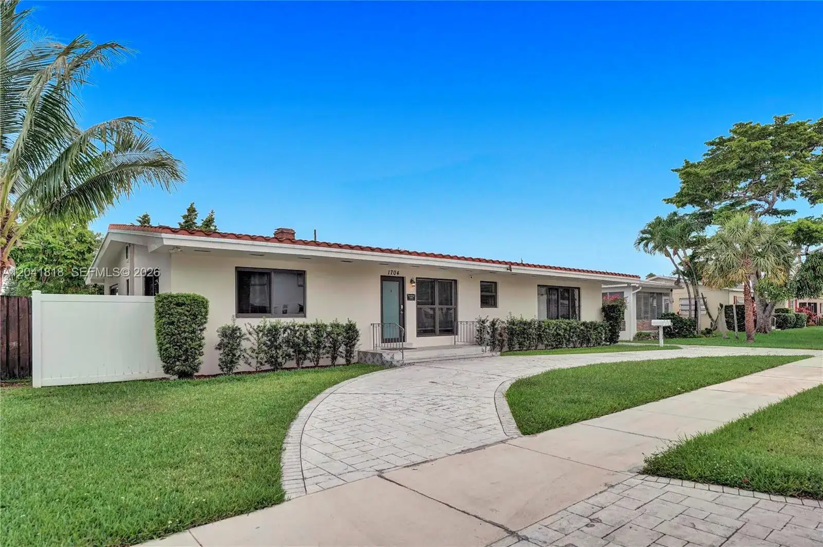 1704 Rodman St, Hollywood FL 33020 photo 3