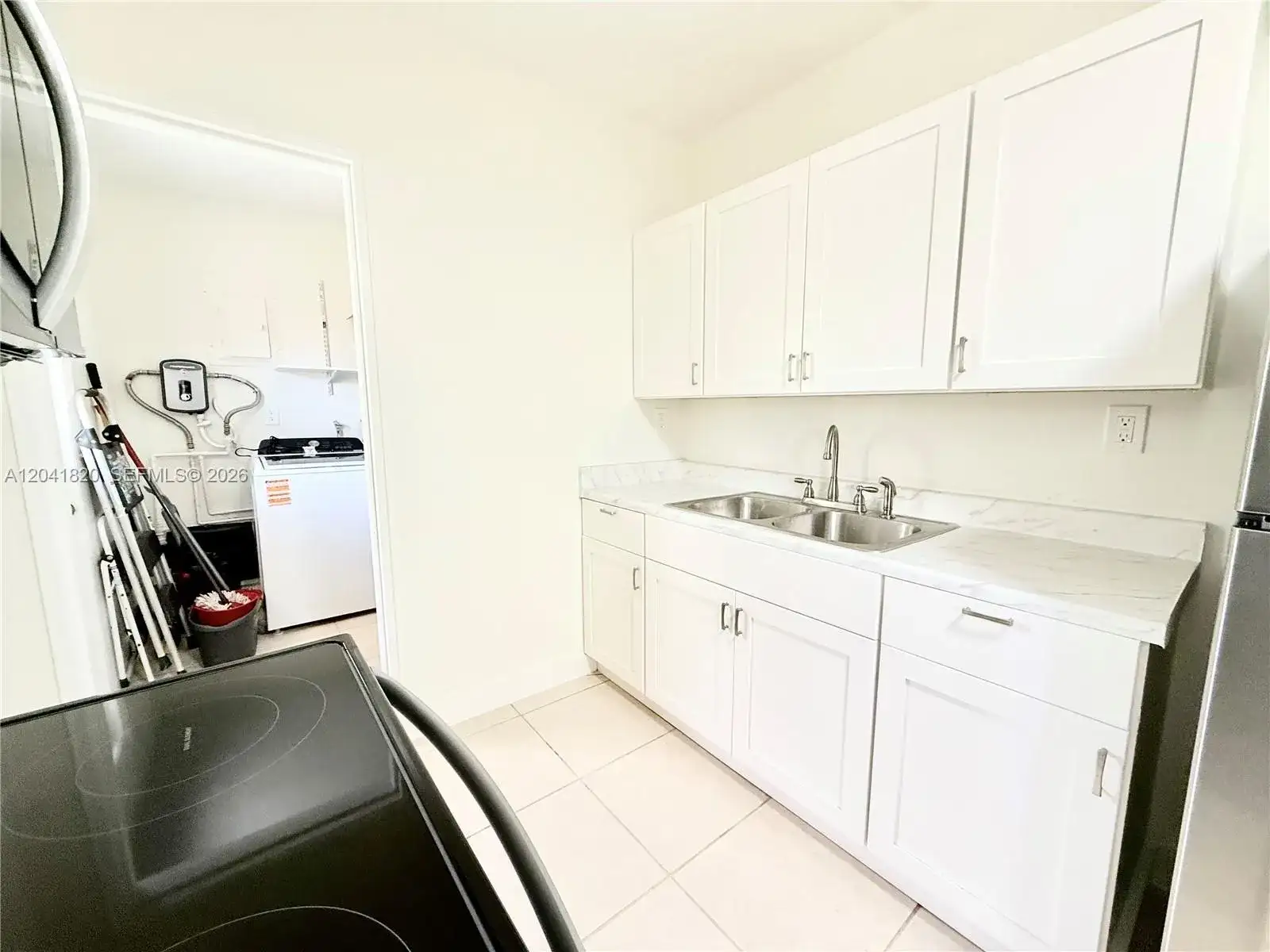 1311 N 69th Ave, Hollywood FL 33024 photo 2