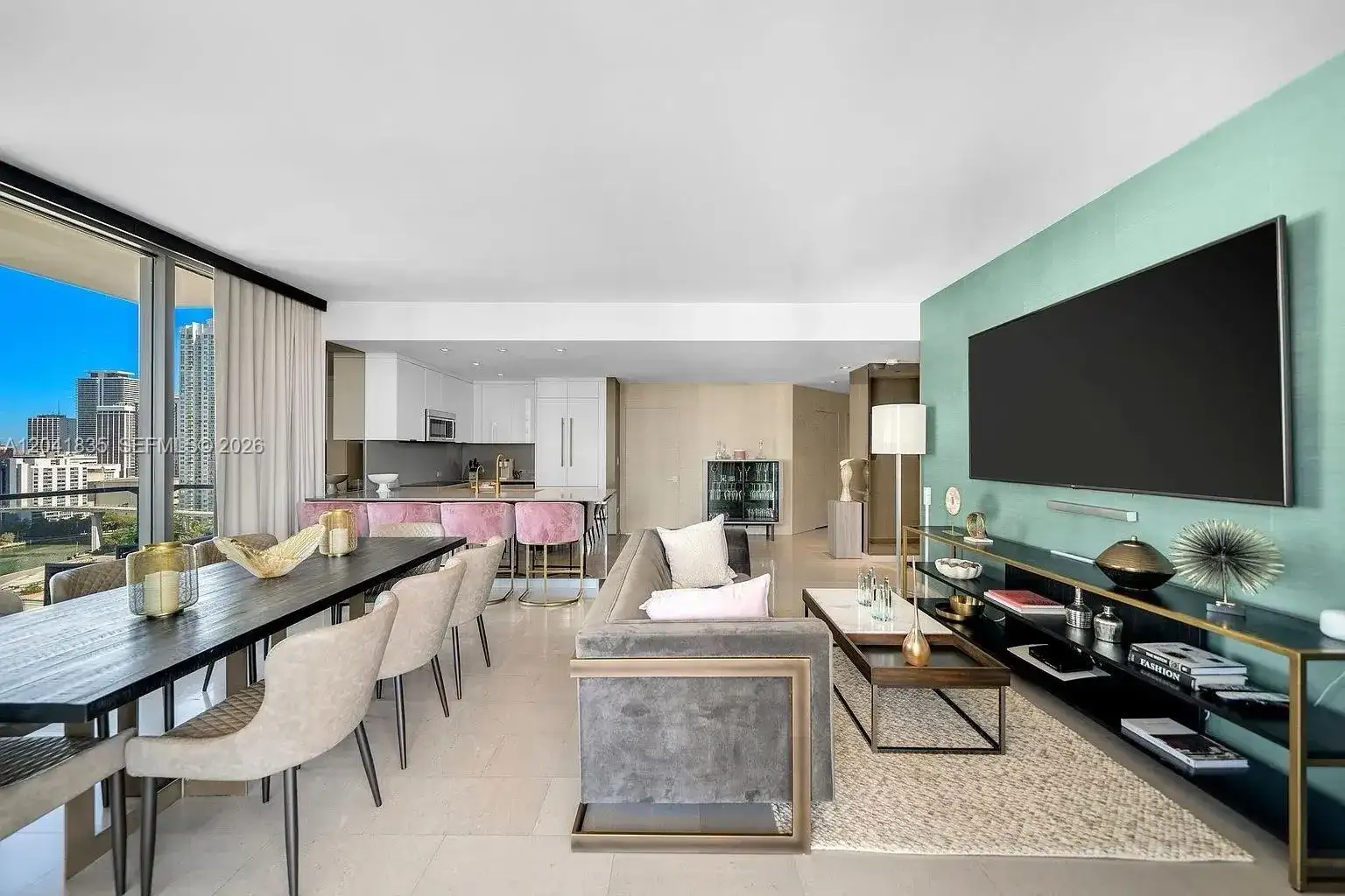 88 SW 7th St # 1212, Miami FL 33130 photo 3