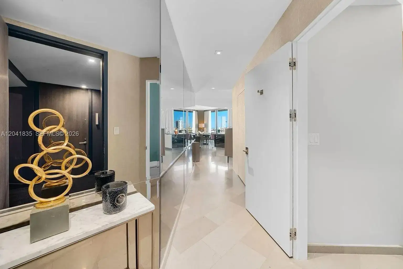 88 SW 7th St # 1212, Miami FL 33130 photo 5