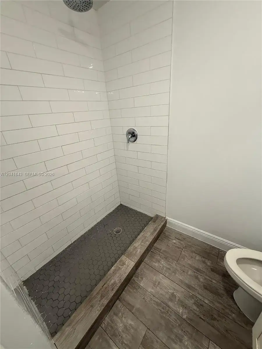 5131 NW 5 Avenue, Miami FL 33126 photo 3