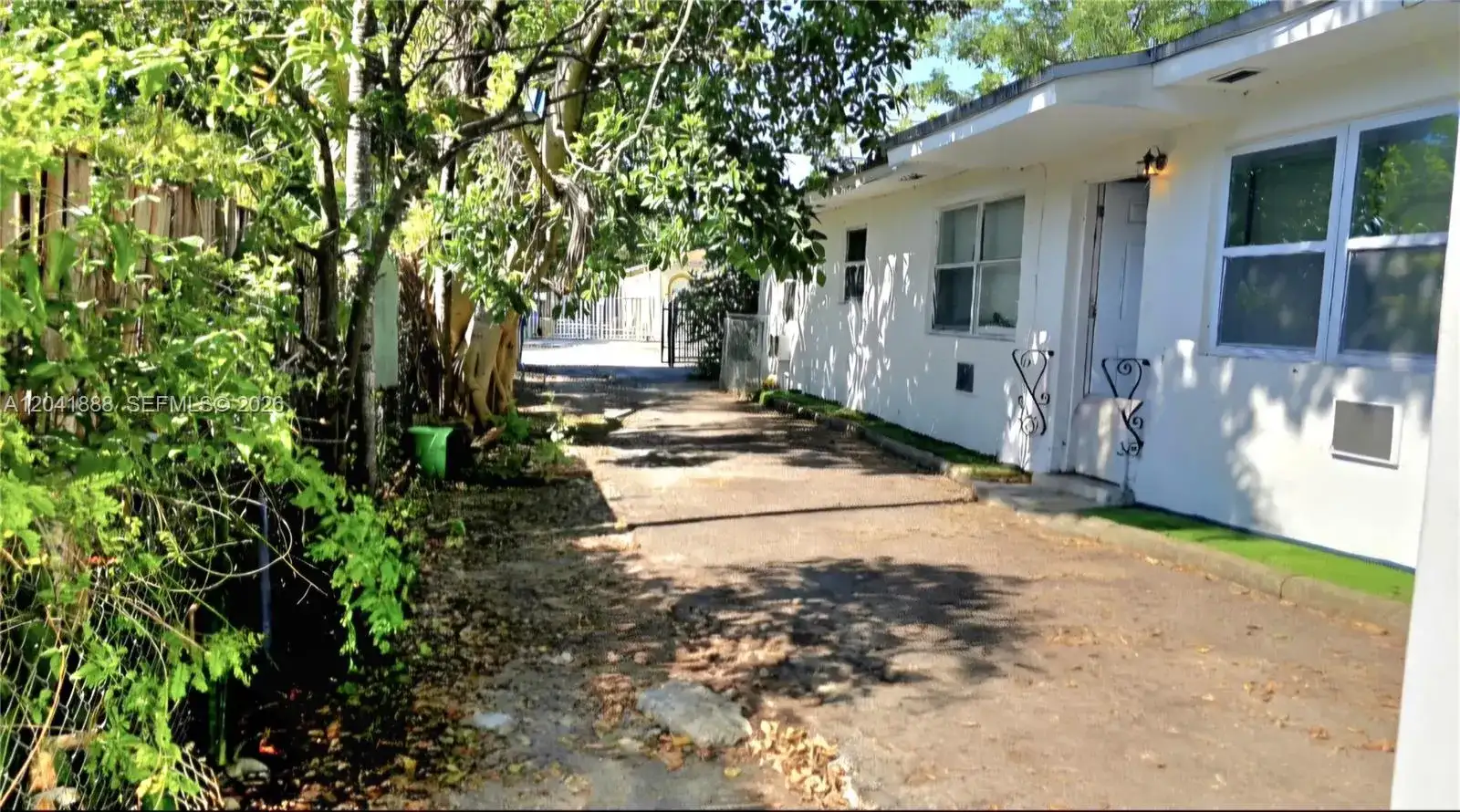 241 NW 32nd St, Miami FL 33127 photo 2