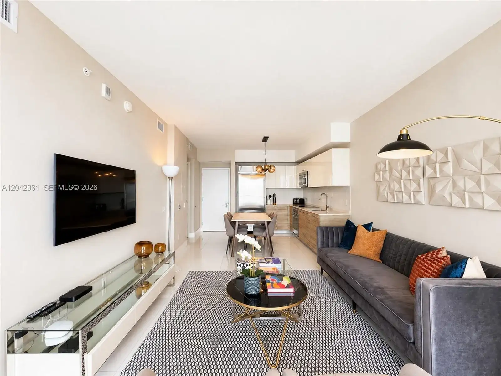 1300 Brickell Bay Dr # 2307, Miami FL 33131 photo 2
