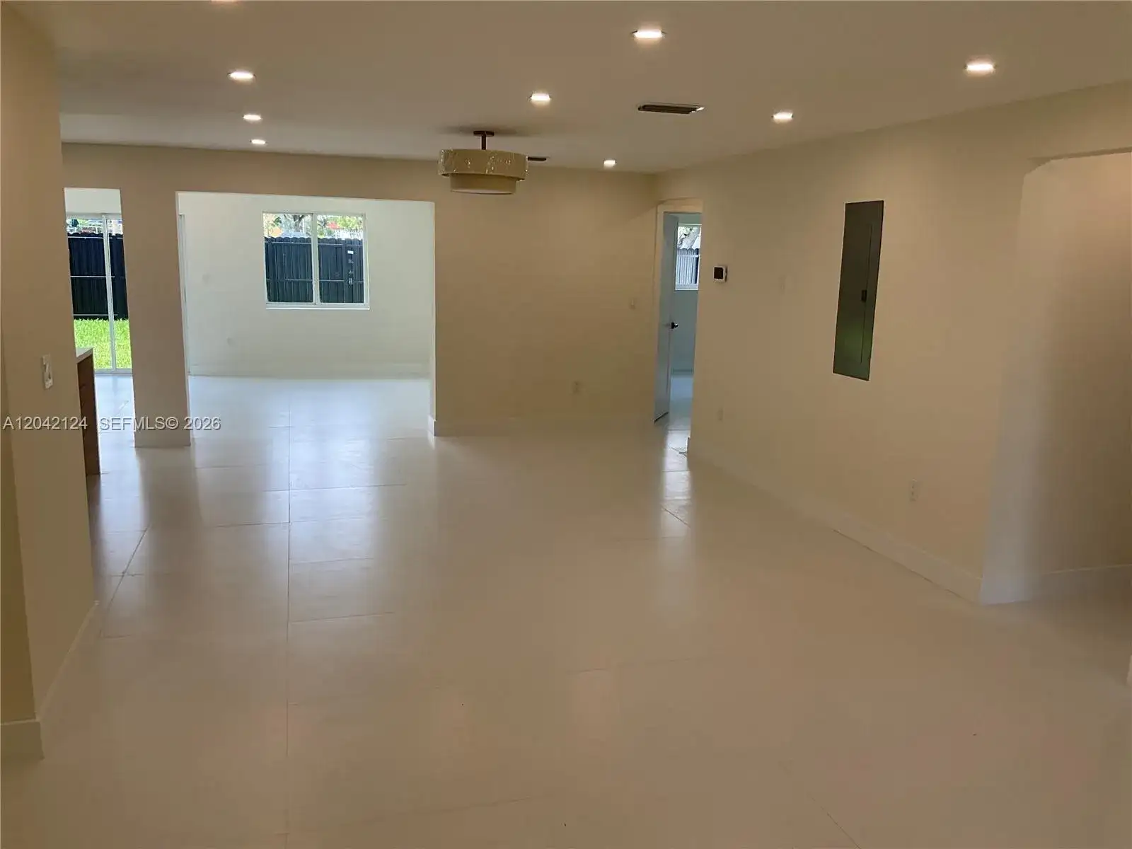 2315 NW 3rd St, Miami FL 33125 photo 4