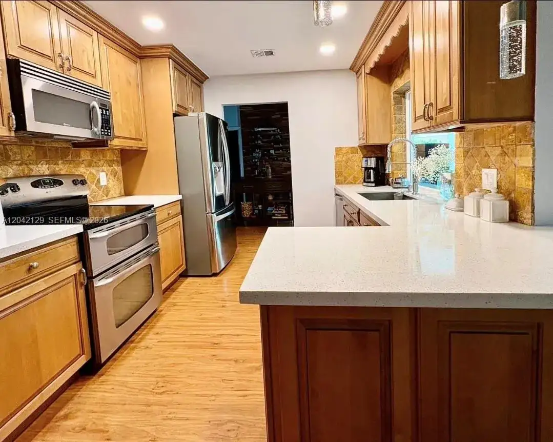 1903 NW 79th Ave, Margate FL 33063 photo 2