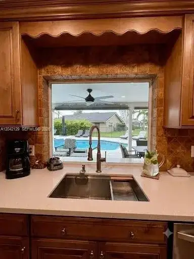 1903 NW 79th Ave, Margate FL 33063 photo 4