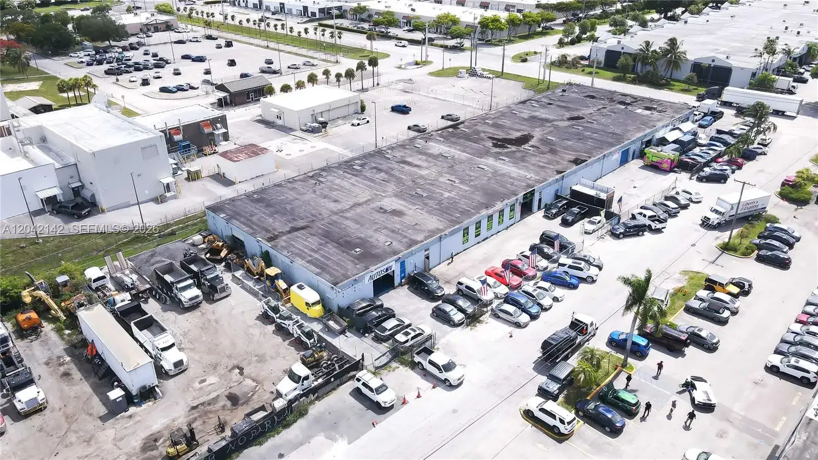 5500 NW 74th Ave, Miami FL 33166 photo 2