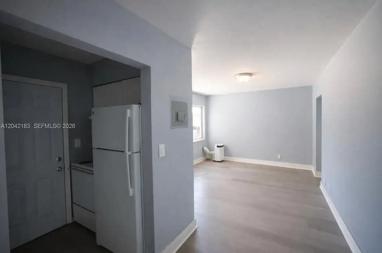 6080 W Flagler St # 6, Miami FL 33144 photo 3