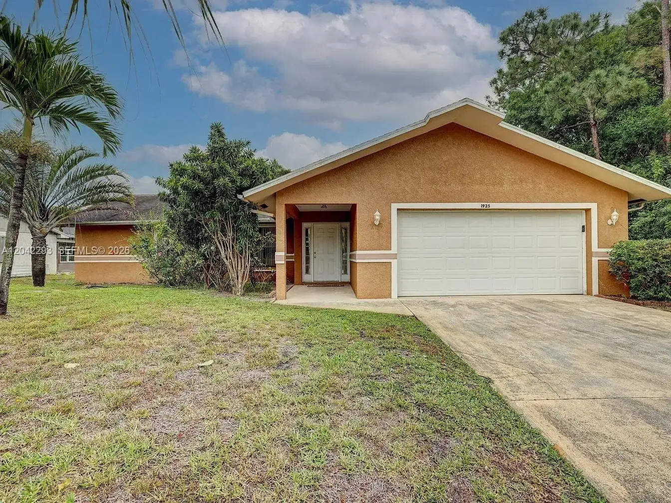 1925 SE Floresta Dr, Port St. Lucie FL 34983 photo 2