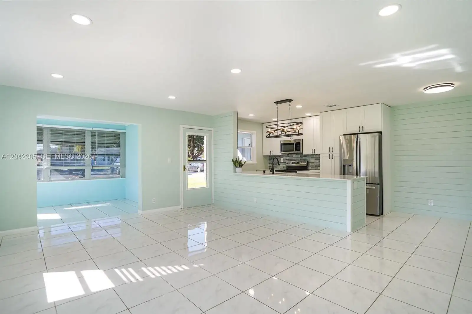 560 High Point Dr # D, Delray Beach FL 33445 photo 3