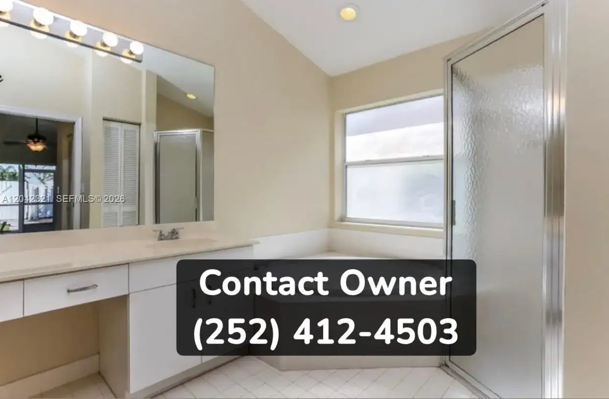 1367 E Fairfax Cir E, Boynton Beach FL 33436 photo 4