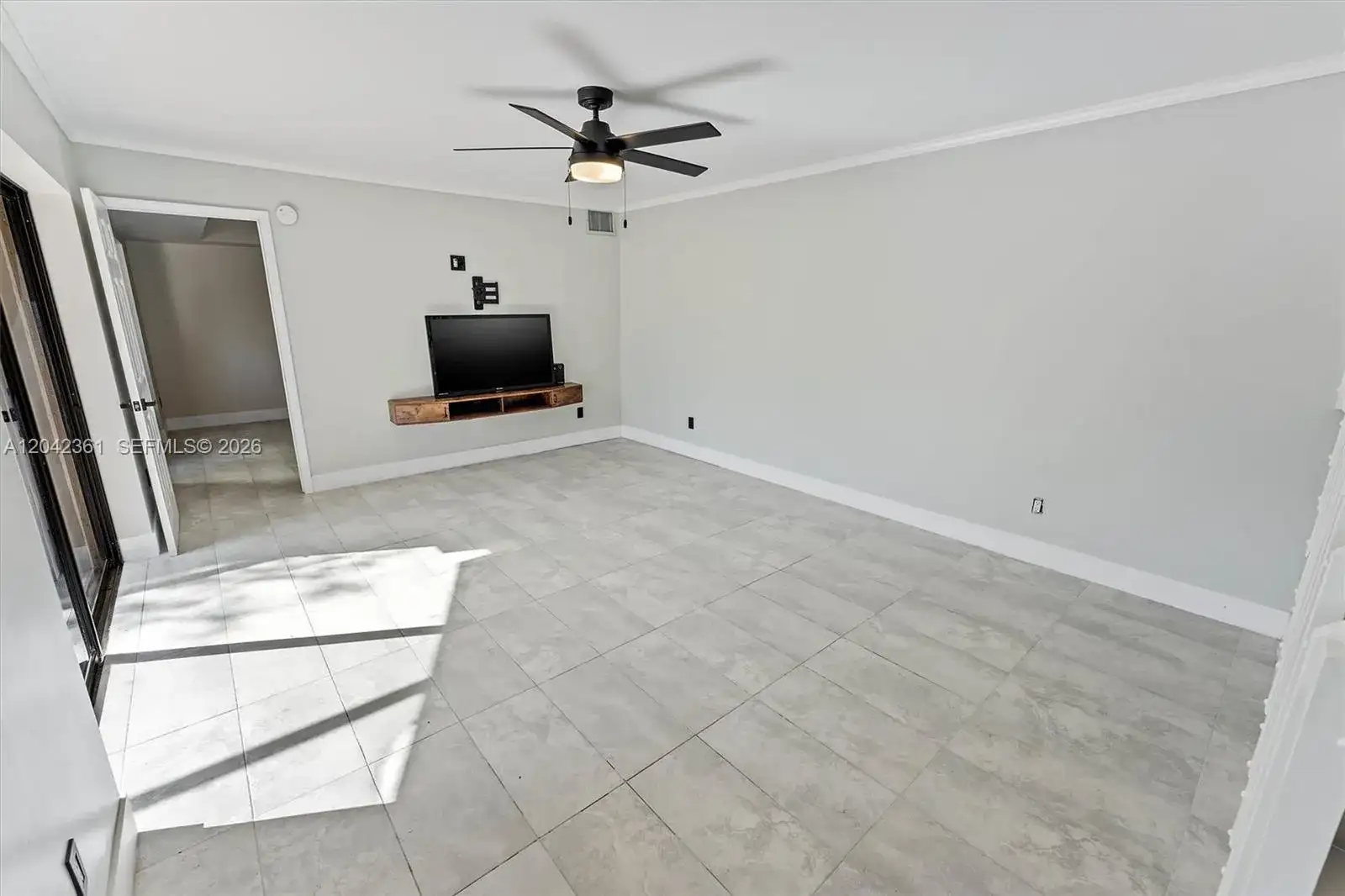 11867 SW 13th Ct, Davie FL 33325 photo 5