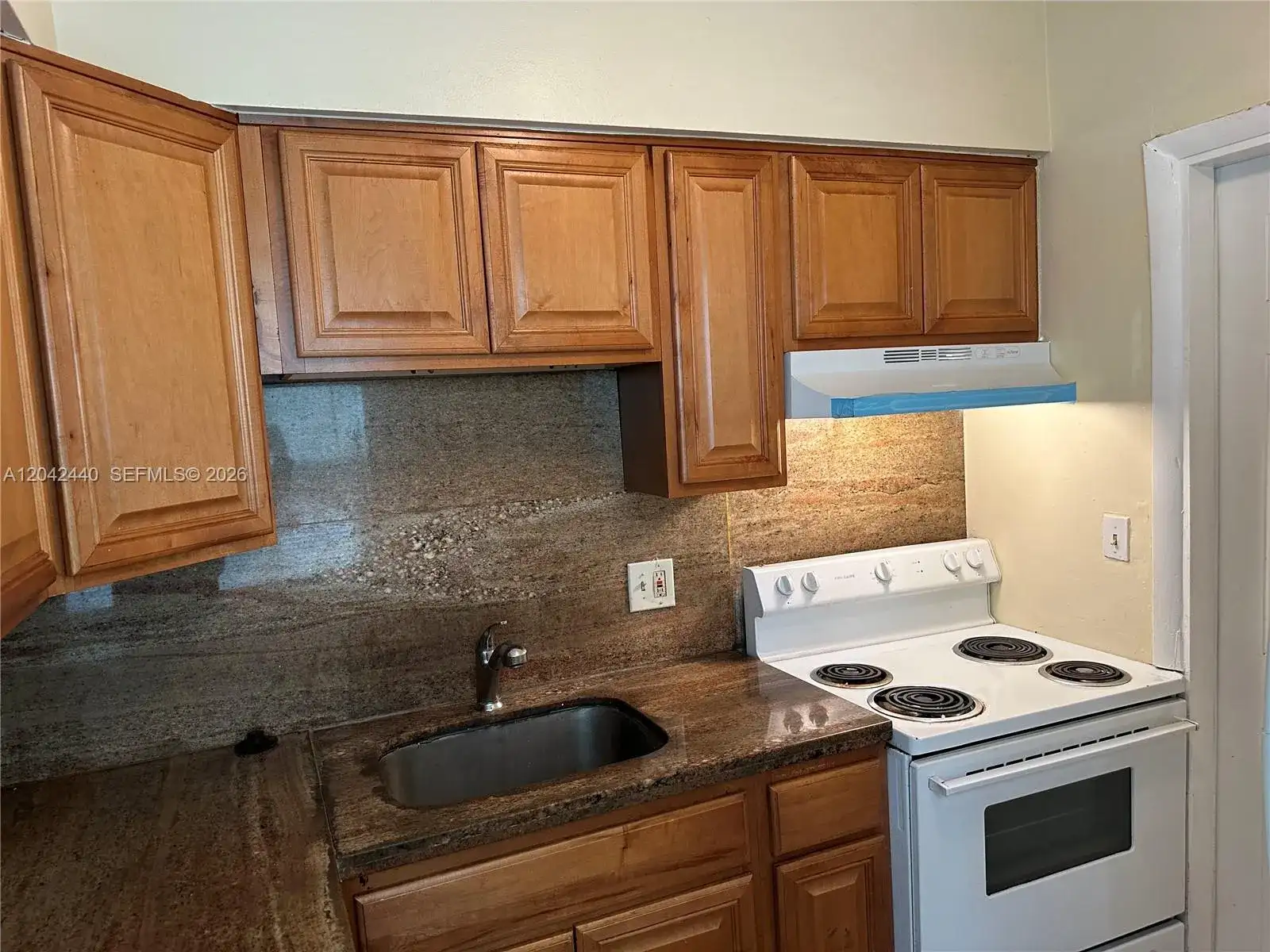 148 NW 40th Ct # 1, Oakland Park FL 33309 photo 3