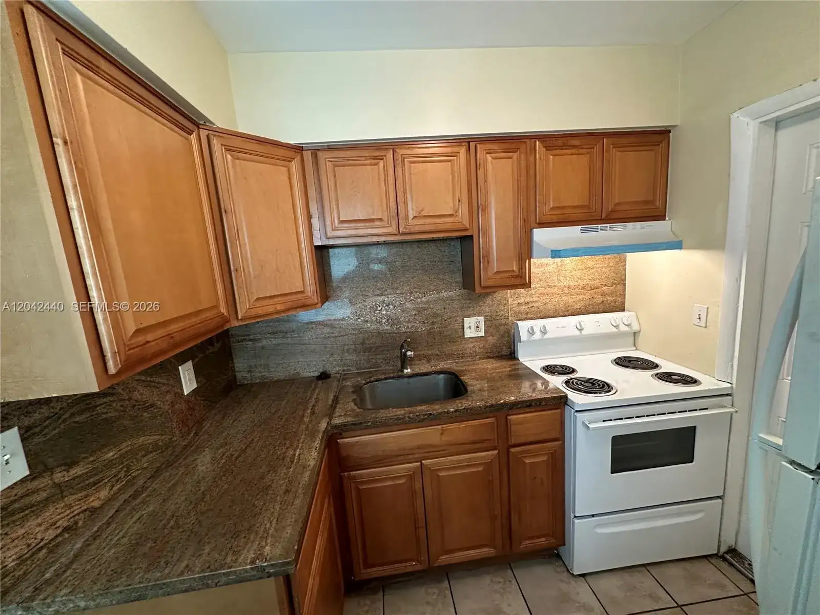 148 NW 40th Ct # 1, Oakland Park FL 33309 photo 4