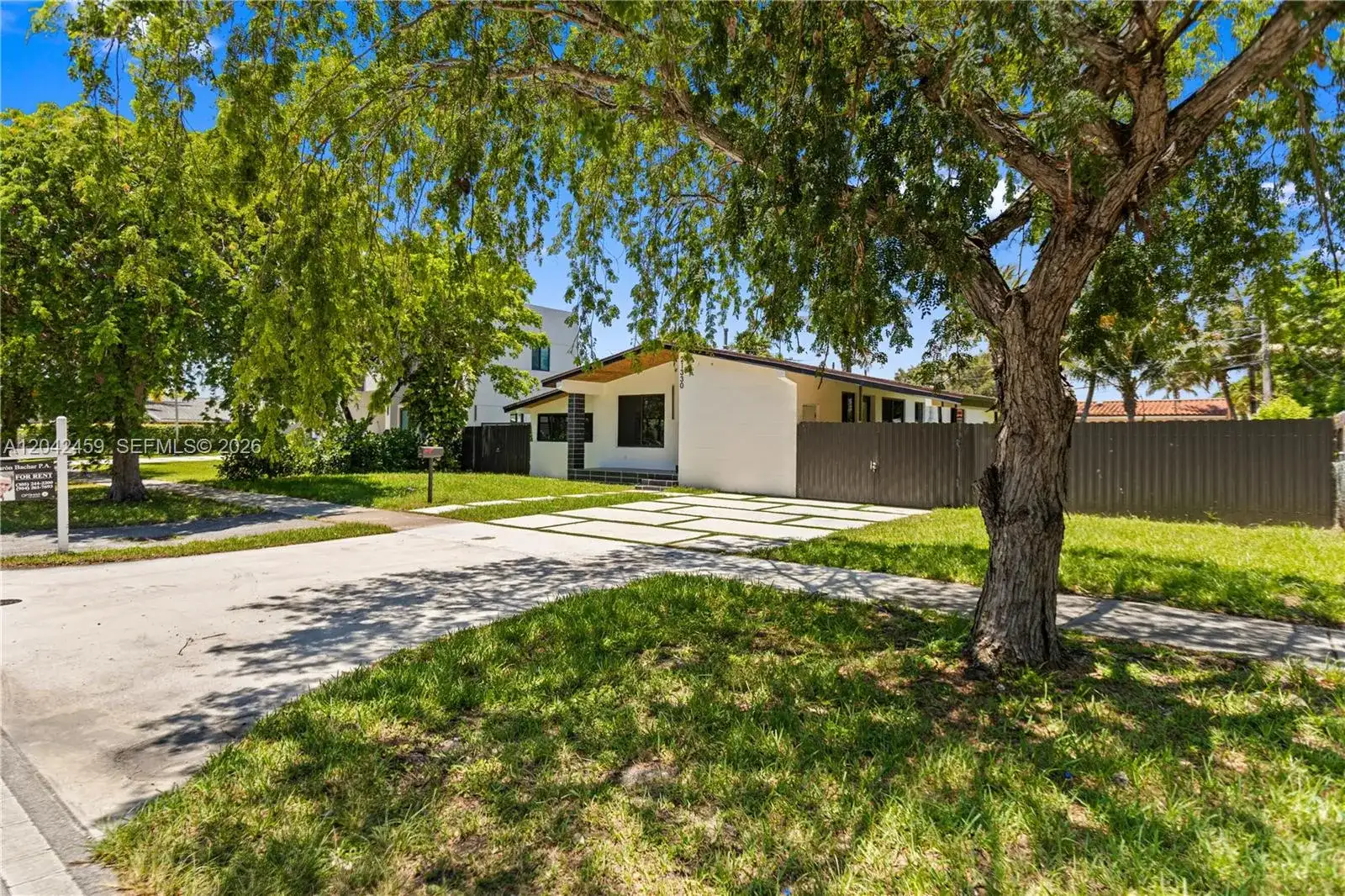 21330 NE 26 AV, Aventura FL 33180 photo 2