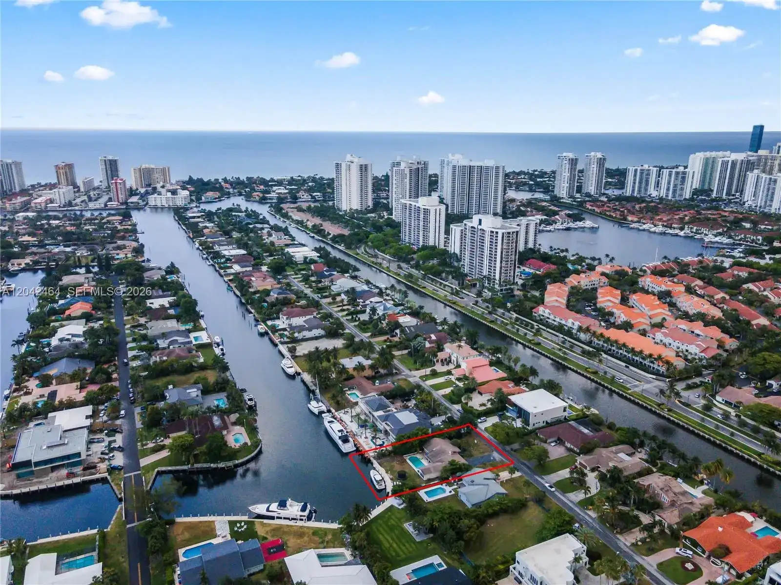496 Holiday Dr, Hallandale Beach FL 33009 photo 5