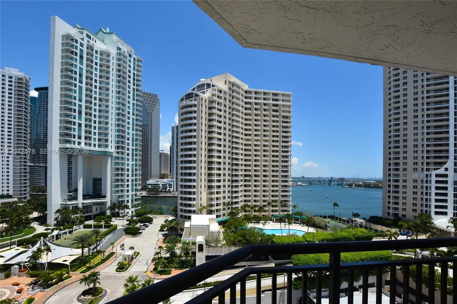540 Brickell Key Dr # 1513, Miami FL 33131 photo 4