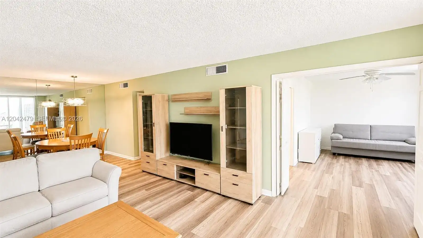 2671 S Course Dr # 208, Pompano Beach FL 33069 photo 4