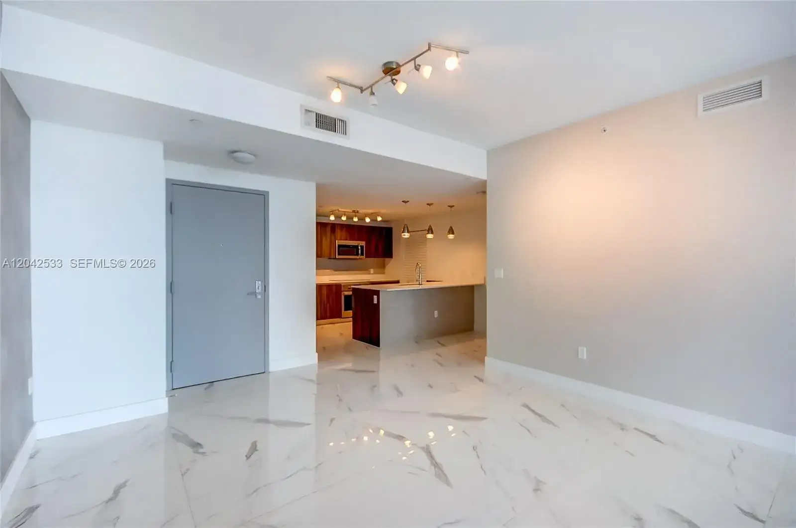 488 NE 18th St # 4310, Miami FL 33132 photo 4