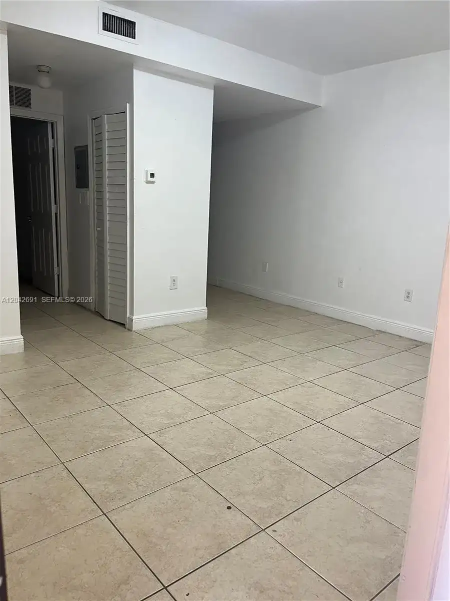 2185 NW 16th Ter # 10, Miami FL 33125 photo 4