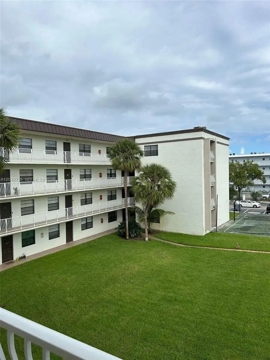 500 NE 2nd St # 310, Dania Beach FL 33004 photo 4