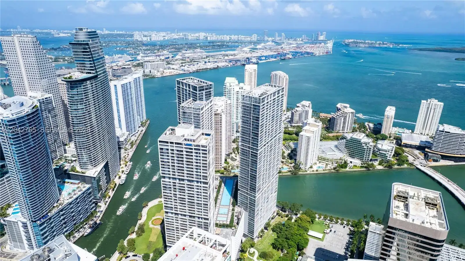 495 Brickell Ave # 4609, Miami FL 33131 photo 2