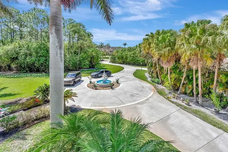 2584 SE Ranch Acres Cir, Jupiter FL 33478 photo 3