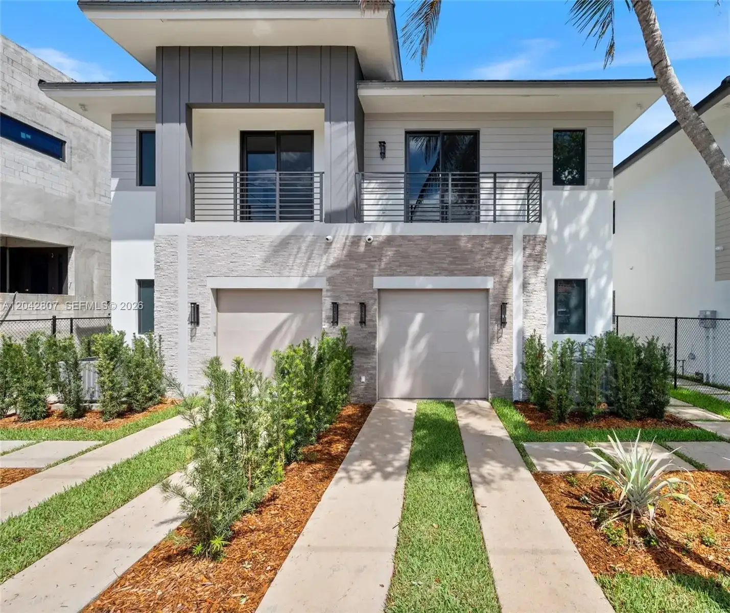 2747 SW 23rd Ter, Miami FL 33145 photo 2