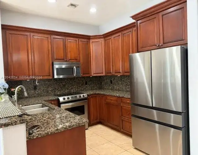 1321 NE 5th Ter, Fort Lauderdale FL 33304 photo 2