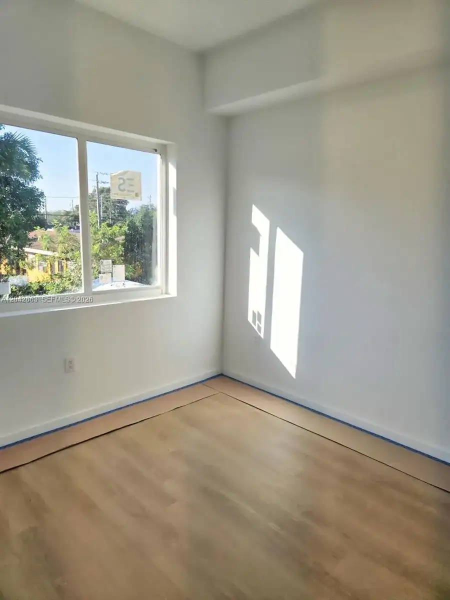 8106 NE 1st Ave # 2, Miami FL 33138 photo 5