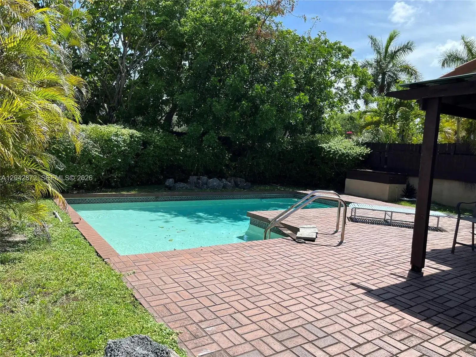 1020 NE 202nd Ter, Miami FL 33179 photo 2