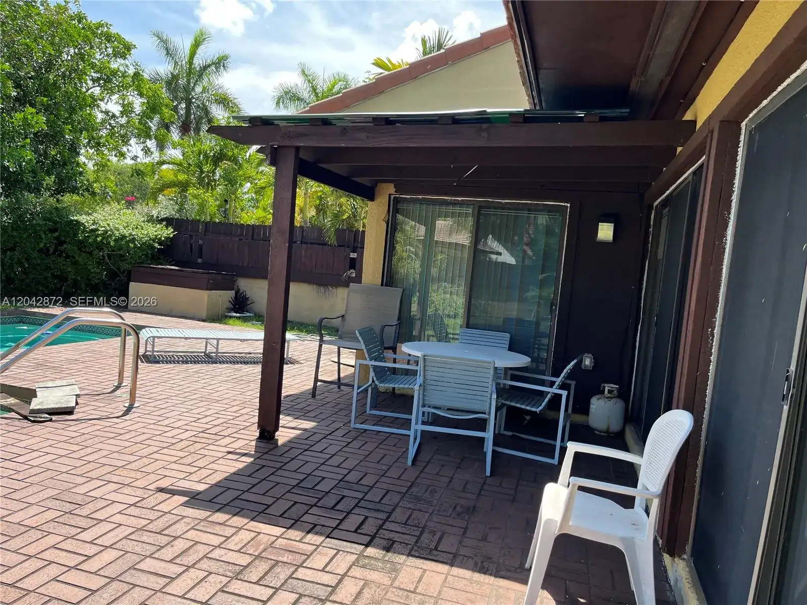 1020 NE 202nd Ter, Miami FL 33179 photo 4