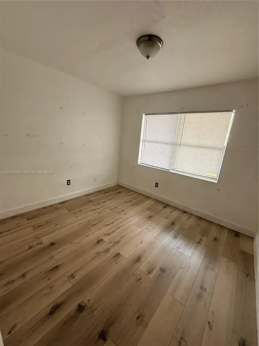 18200 NW 20th Ave # 25, Miami Gardens FL 33056 photo 3