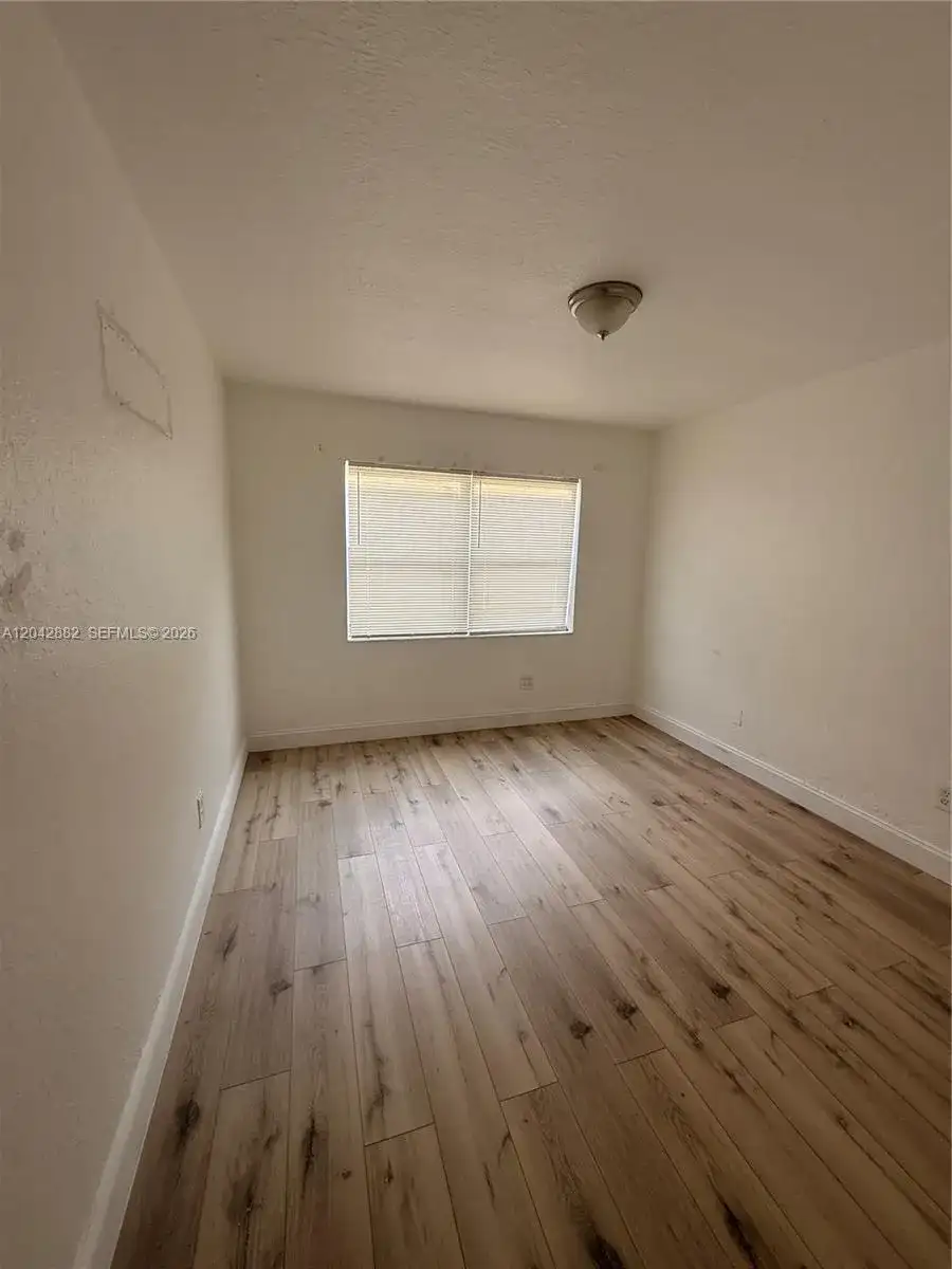 18200 NW 20th Ave # 25, Miami Gardens FL 33056 photo 4