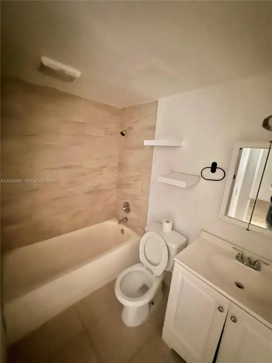 18200 NW 20th Ave # 25, Miami Gardens FL 33056 photo 5