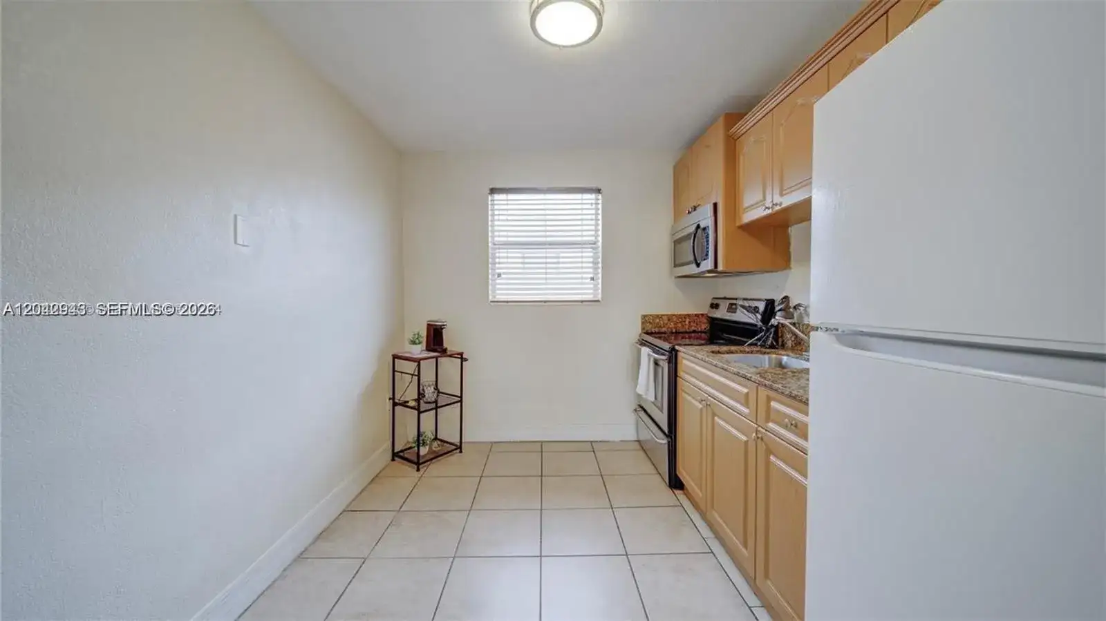 427 SW 6th St # 4, Miami FL 33130 photo 3
