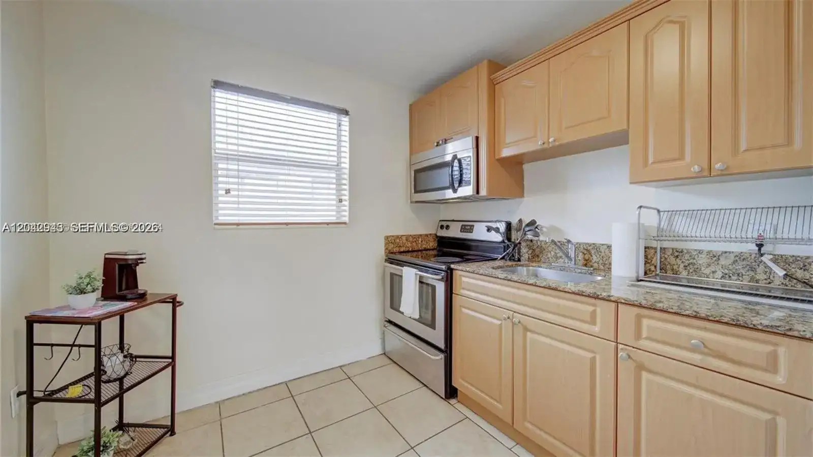 427 SW 6th St # 4, Miami FL 33130 photo 4