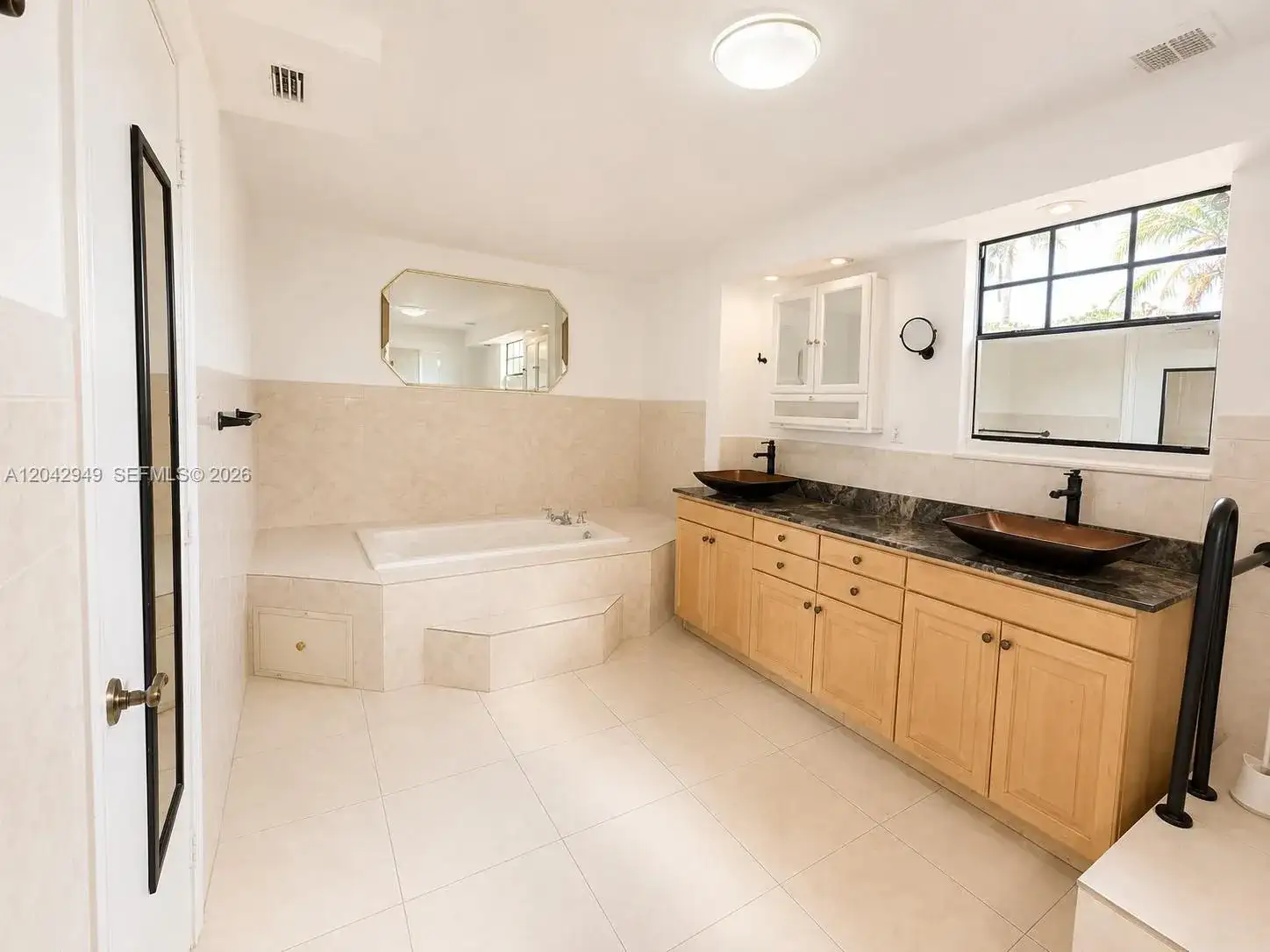 401 NW 198th St, Miami Gardens FL 33169 photo 4