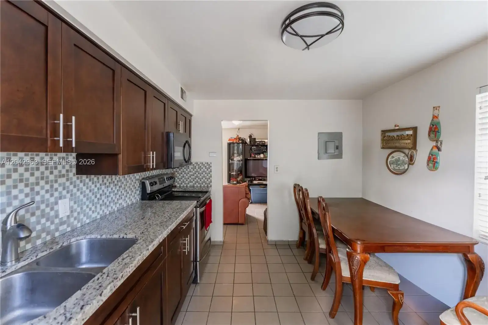 9265 SW 38th St, Miami FL 33165 photo 5