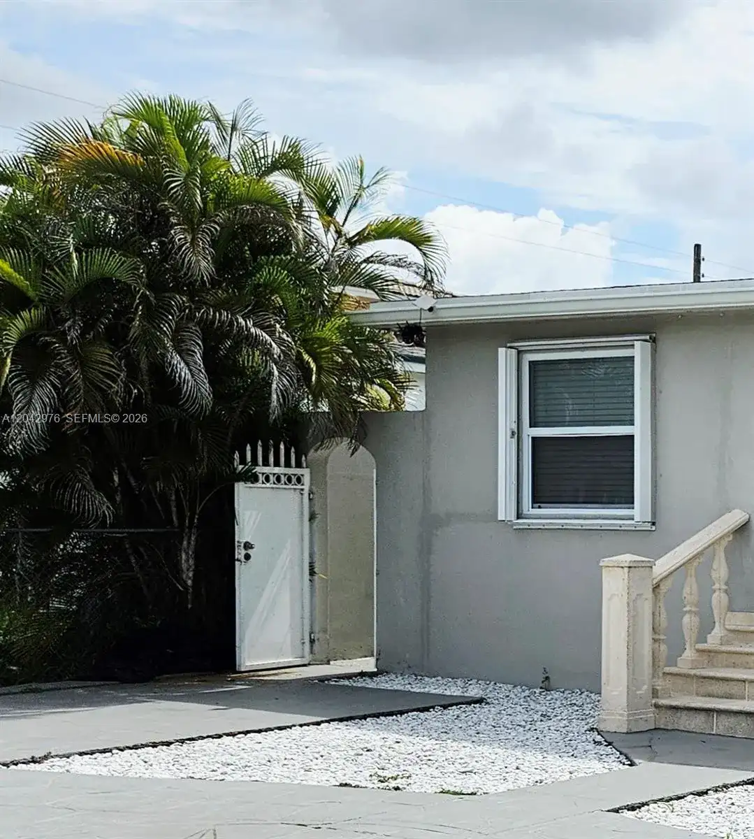 000 NW 51 AVE, Miami FL 33126 photo 4