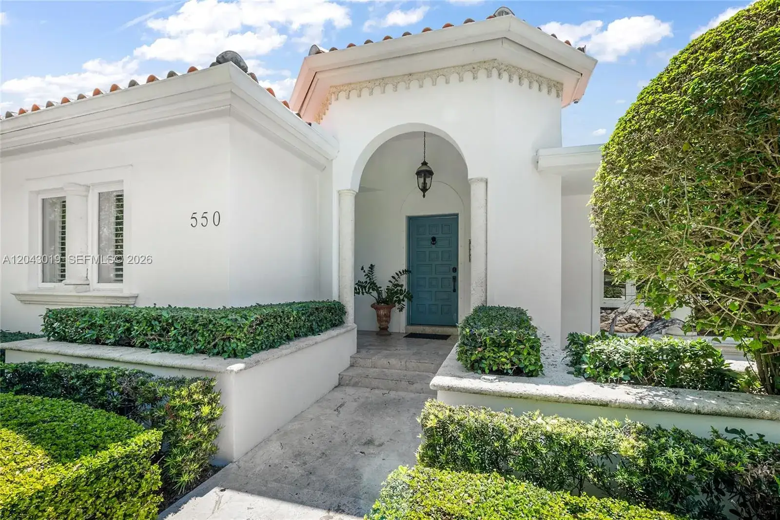 550 Jeronimo Dr, Coral Gables FL 33146 photo 2