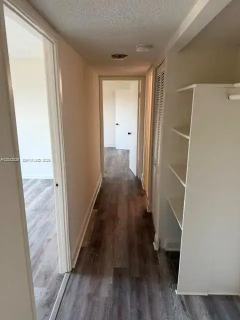 8405 NW 8th St # 303, Miami FL 33126 photo 4